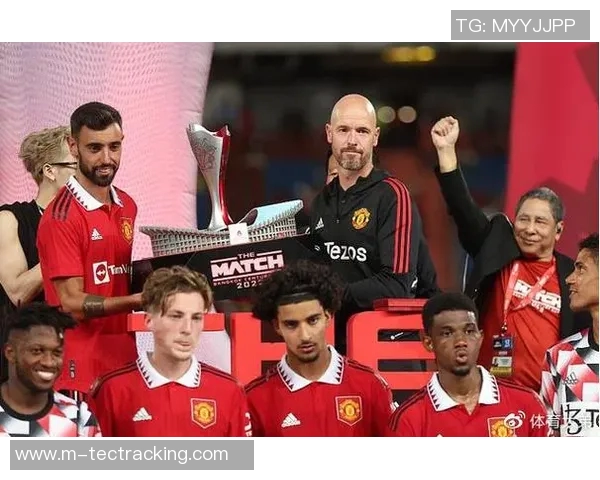 2003年曼联对阵里斯本的经典对决回顾与战术分析